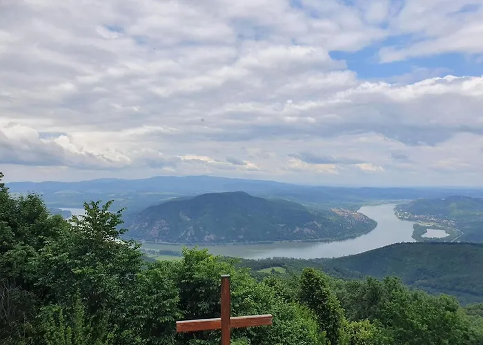 Lodge Albatross Domos